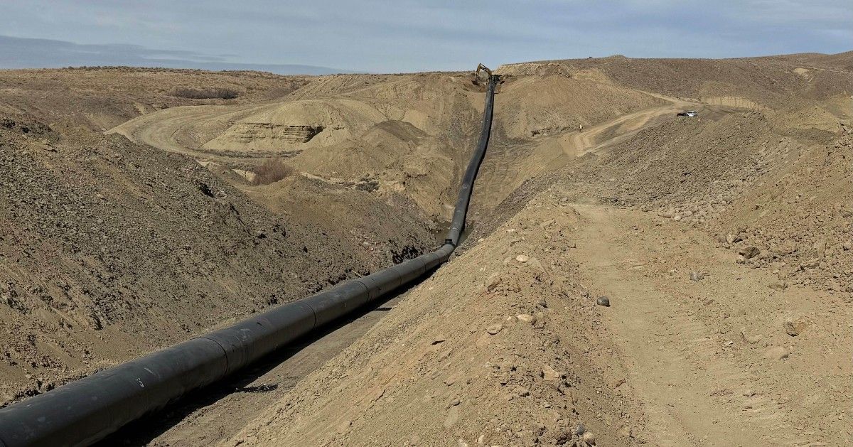 lightweight HDPE pipe remote mining site Sitio minero remoto de tubería ligera de HDPE