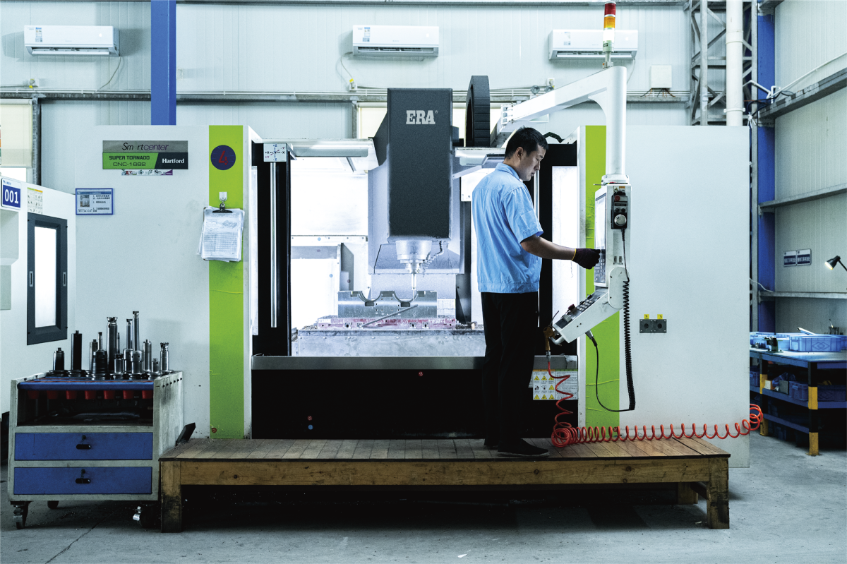 almac&eacute;n de moho